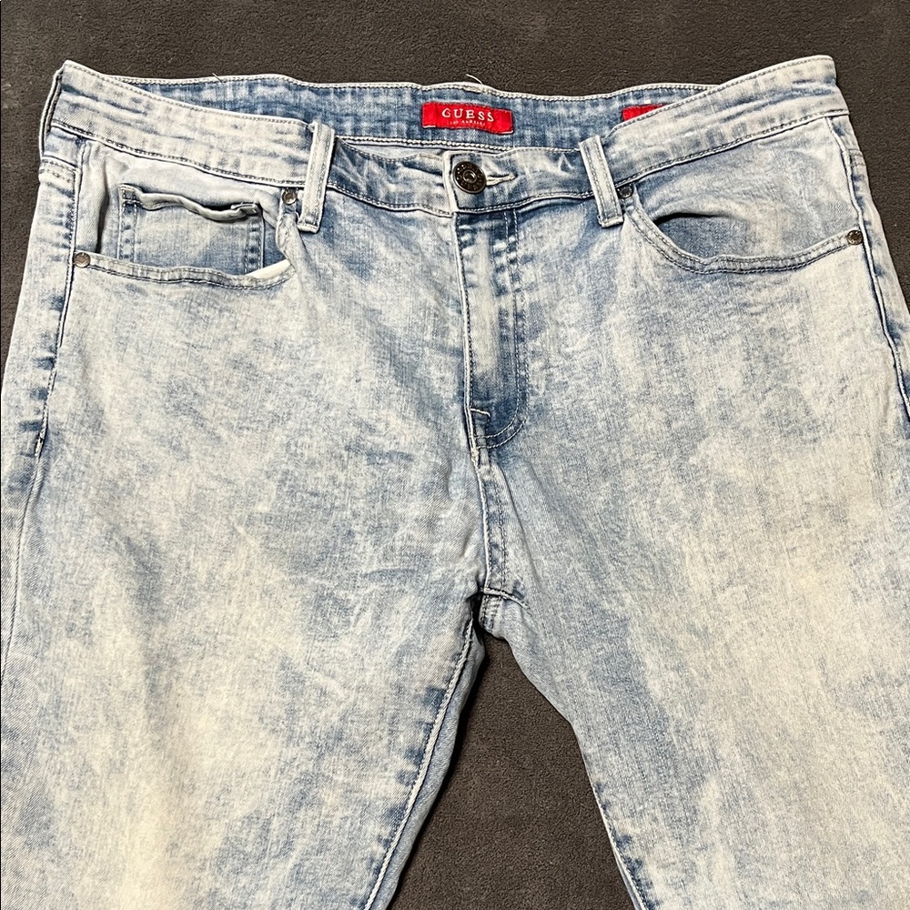 GUESS Men's Faded Blue Slim Jeans